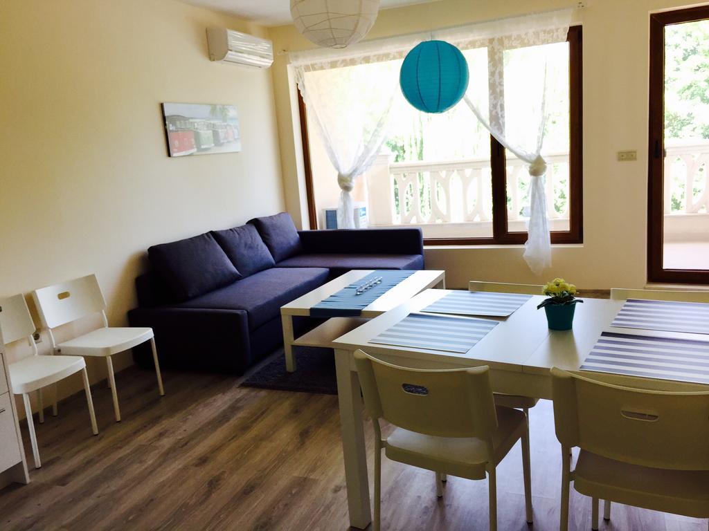 Psb Apartments In South Bay Varna Buitenkant foto