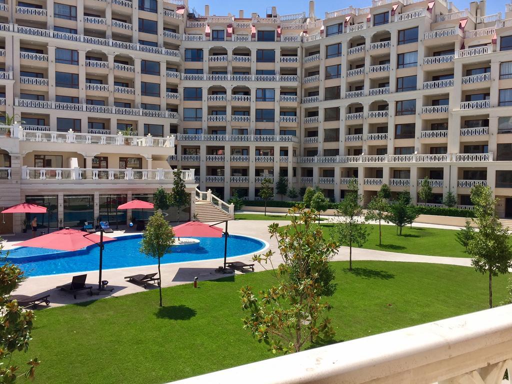 Psb Apartments In South Bay Varna Buitenkant foto